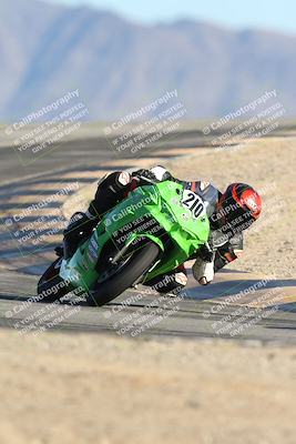 media/Dec-06-2025-CVMA (Sat) [[4a896cc04c]]/Race 9-500-400-350 Supersport/